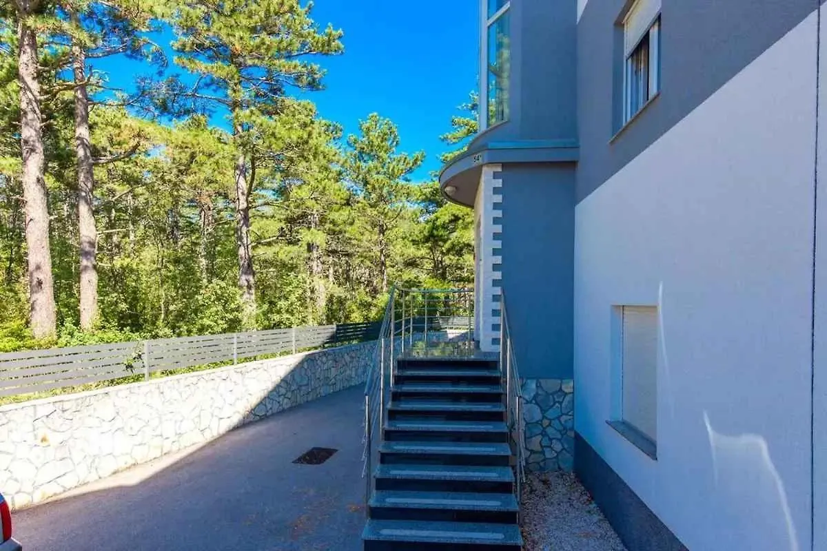 Apartment In Crikvenica 5621 Sopaljska 0*,